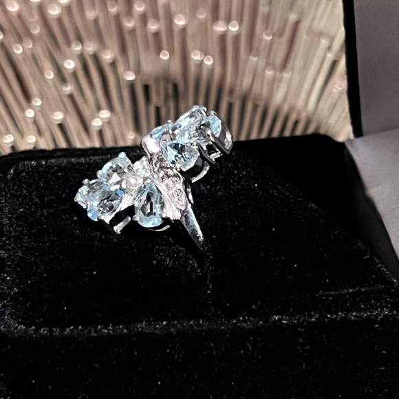 3.92CT Pear Cut Topaz And 0.28CT Round Cut White Topaz 925 Sterling Silver Ring - Picture 3 of 9